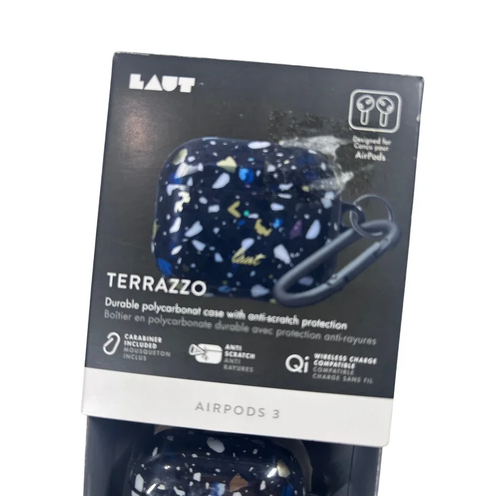 LAUT included carabiner